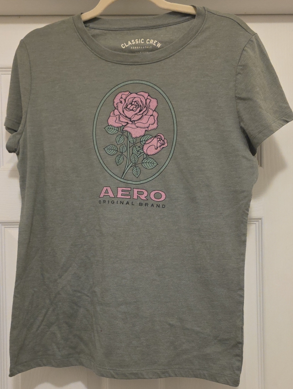 Aeropostale Green Crewneck Tee with Pink Rose Emblem